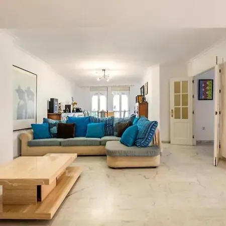Precioso Con Patio Malaga